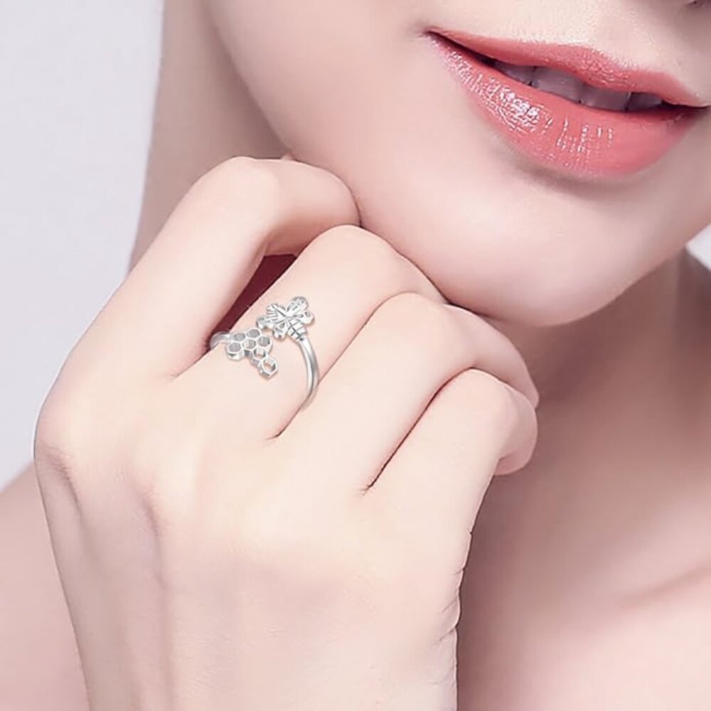 Silver Bumblebee Honeycomb Wrap Around Ring